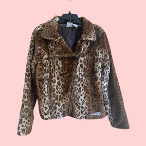Leopard print faux fur jacket